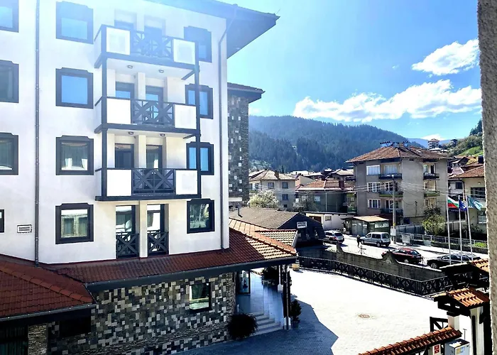 и студио перелик 체페레리